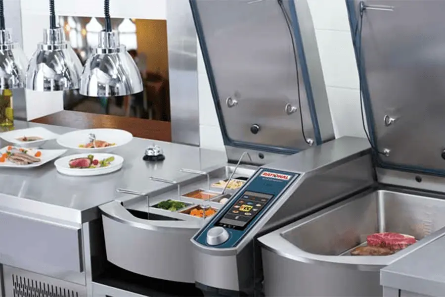 Equipo de cocina multifuncional almanacenando diferentes tipos de alimento